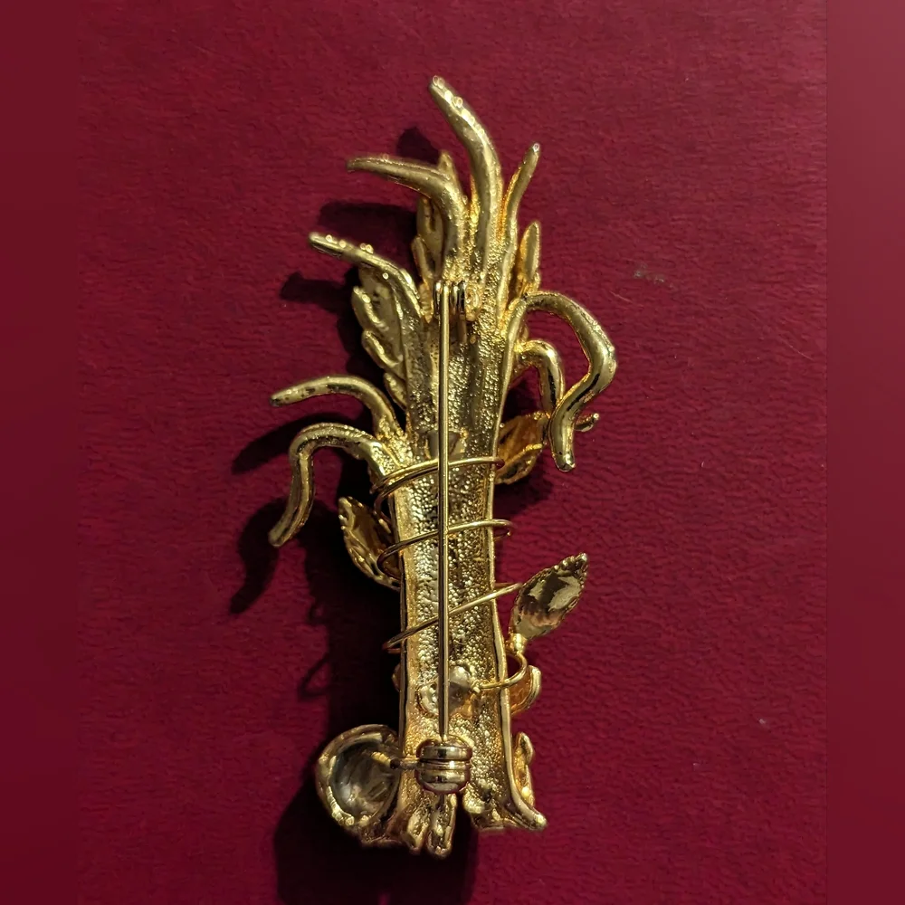 Vintage Harvest Fall Pumpkin and Straw pin brooch Costume Jewelry